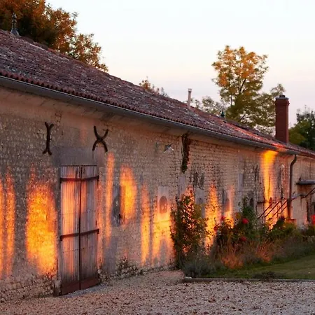 Logis Du Paradis Criteuil-la-Magdeleine