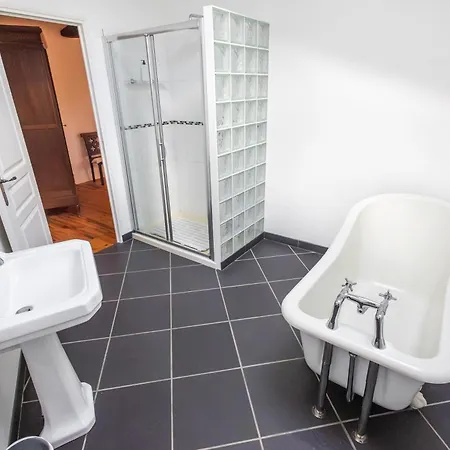 Logis Du Paradis Criteuil-la-Magdeleine