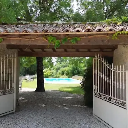 Logis Du Paradis 4* Criteuil-la-Magdeleine