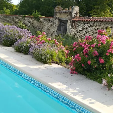 Bed and breakfast Logis Du Paradis 4*