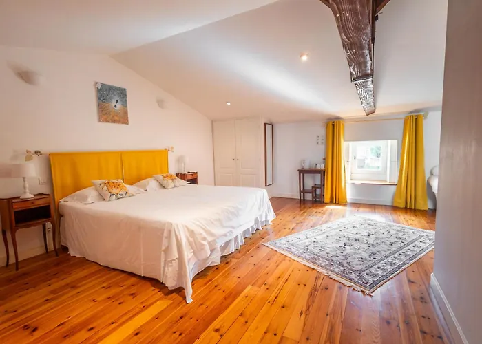 Logis Du Paradis Alojamento de Acomodação e Pequeno-almoço