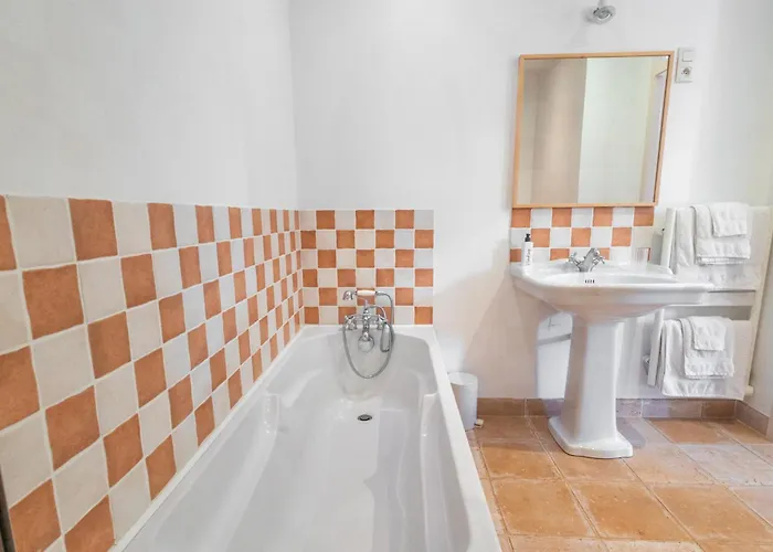 Logis Du Paradis Alojamento de Acomodação e Pequeno-almoço 4*