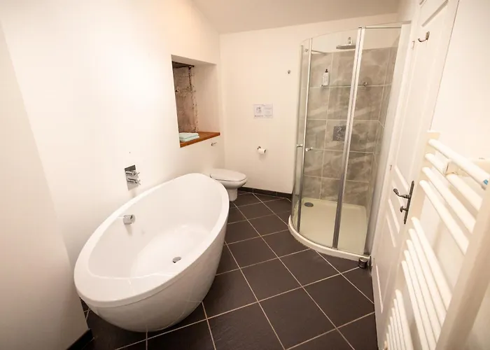 Logis Du Paradis Alojamento de Acomodação e Pequeno-almoço