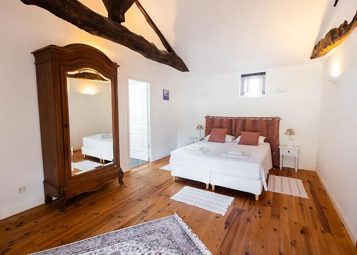 Logis Du Paradis Alojamento de Acomodação e Pequeno-almoço