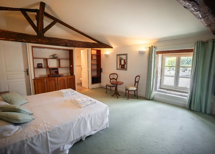 Logis Du Paradis Alojamento de Acomodação e Pequeno-almoço Criteuil-la-Magdeleine