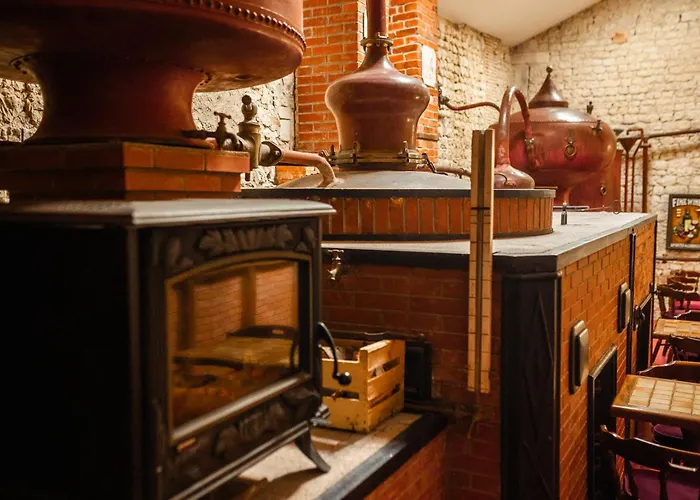 Alojamento de Acomodação e Pequeno-almoço Logis Du Paradis 4*