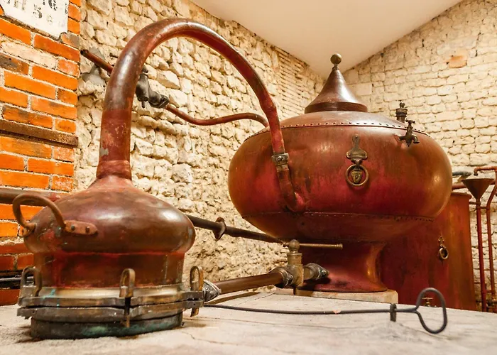 Logis Du Paradis Alojamento de Acomodação e Pequeno-almoço